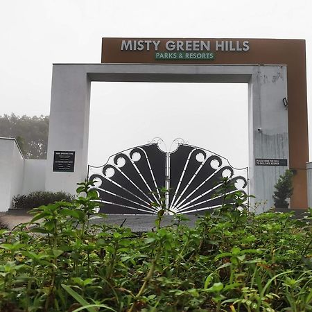 Misty Green Hills Parks & Resorts Kondotty エクステリア 写真
